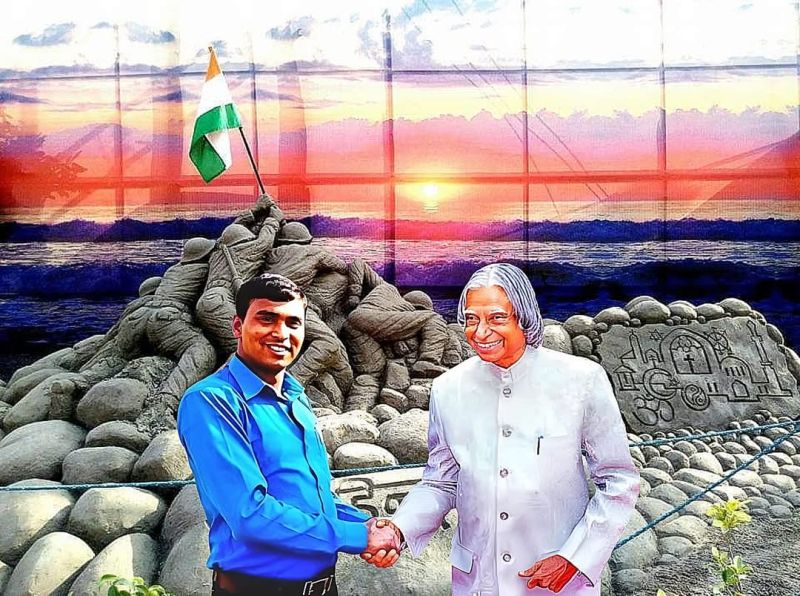 File:Sand Artist Madhurendra (1).jpeg